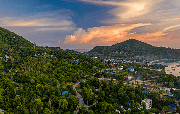 Geeting-Around-Koh-Tao.webp (135 KB)