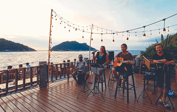 AA85D32E-4494-4C28-977C-7365F2575F43.png.webp (104 KB)