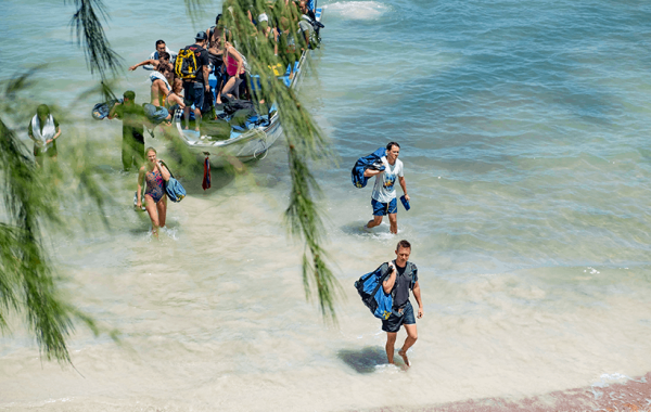 Divers-after-dive-2.webp (313 KB)